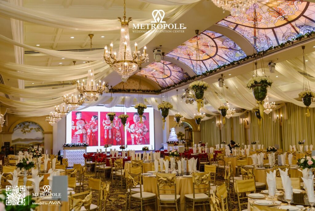 Bí Quyết Trang Trí Tiệc Cưới Tại Các Nhà Hàng Tầm Trung TPHCM: White Palace, Capella & Metropole 9 metropole6
